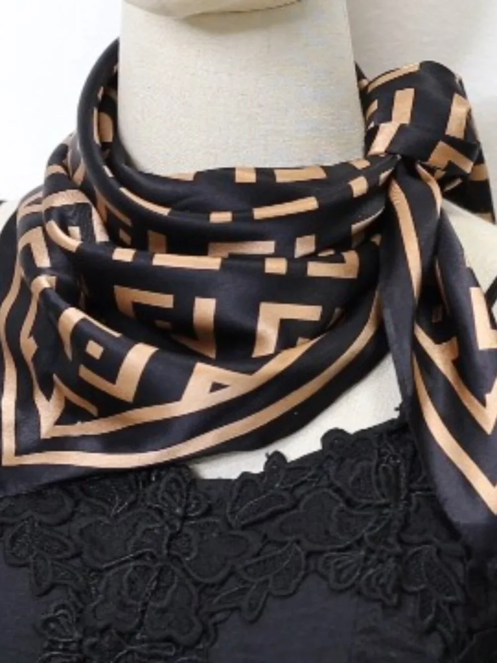 100% Pure Mulberry Silk Scarf Lightweight Square Neckerchief 27.5